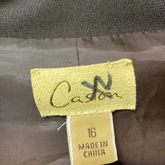 CASION Chocolate Beown Blazer With Button Down Front Size 16. - Picture 4 of 5